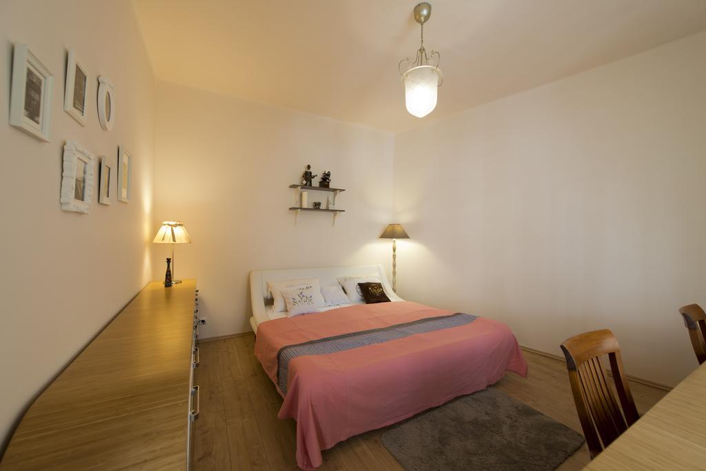Eurowings Hotel Praag Buitenkant foto