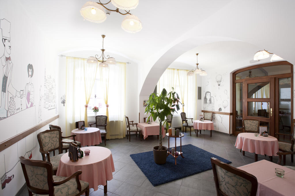 Eurowings Hotel Praag Buitenkant foto