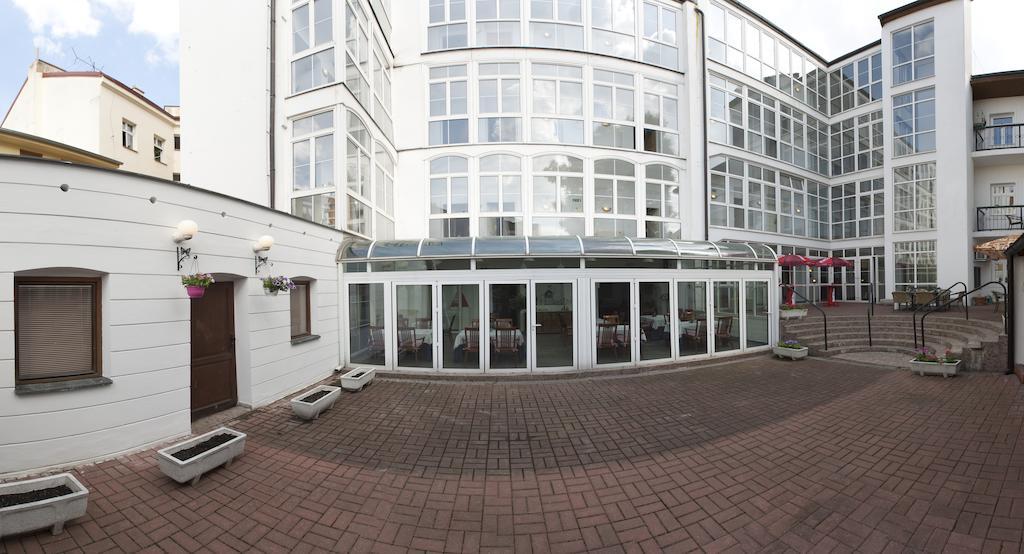 Eurowings Hotel Praag Buitenkant foto