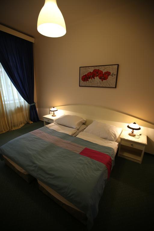 Eurowings Hotel Praag Buitenkant foto