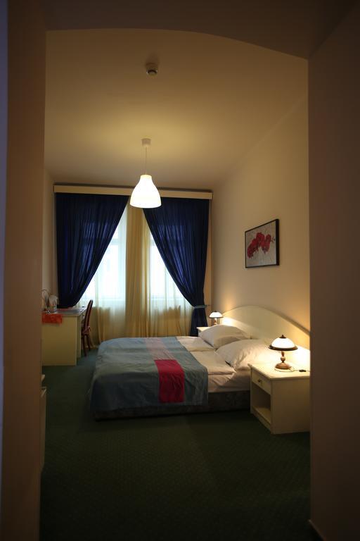 Eurowings Hotel Praag Buitenkant foto