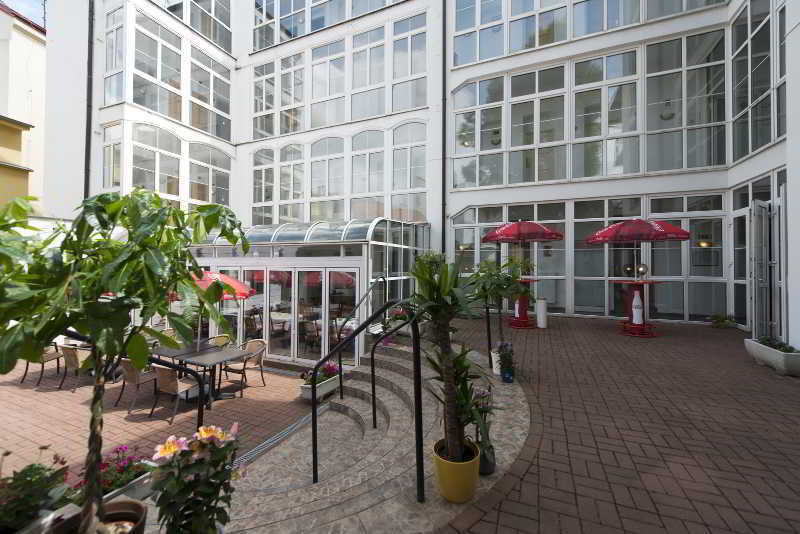 Eurowings Hotel Praag Buitenkant foto